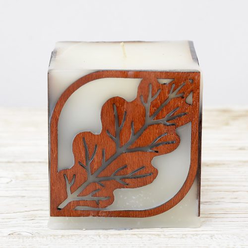 Őszi gyertya falevelekkel évszakgyertya