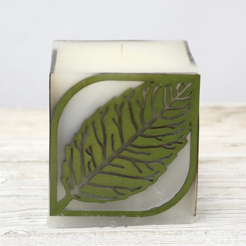 Tavaszi gyertya falevelekkel évszakgyertya