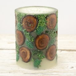 Gyertya faszelettel és zöld szárazvirággal magas