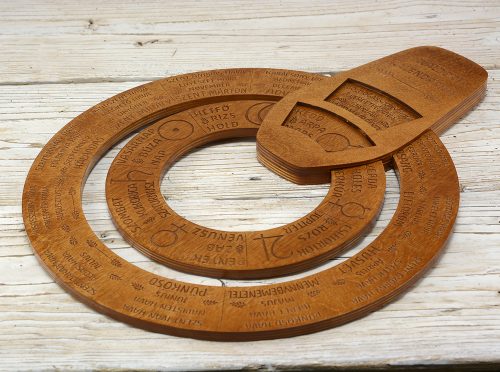 Waldorf kalendárium piros 