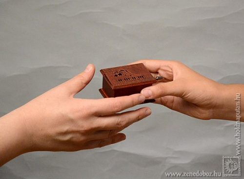 Jingle Bells music box mahogany