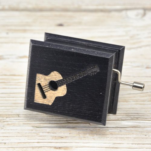 Keresztapa zenedoboz fekete