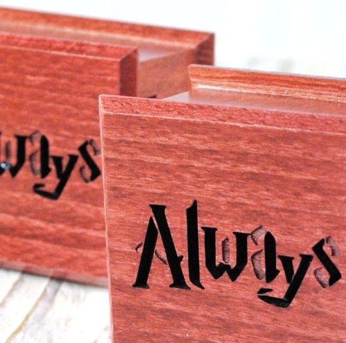 "Fantasy" zenedoboz ALWAYS piros