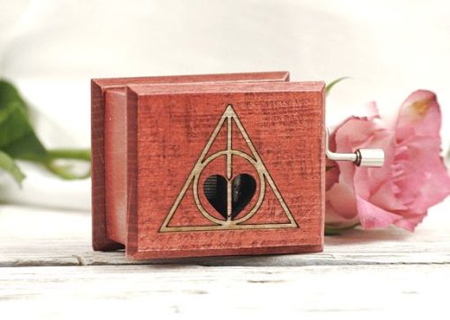 Fantasy music box heart love red